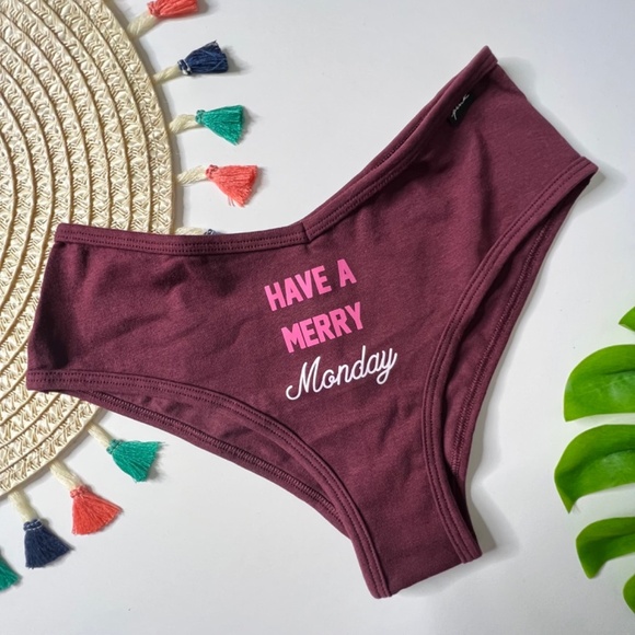 Victoria's Secret PINK Cotton Cheekster Panty Have A Merry Monday Small NEW - Picture 2 of 3